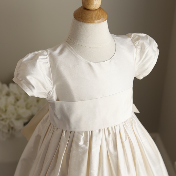 Ivory Flower Girl Dress 24 Months Designer Flower Girl Special Occasion Like New - Picture 2 of 9